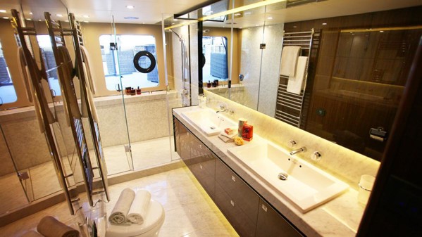 2014 PRINCESS 82