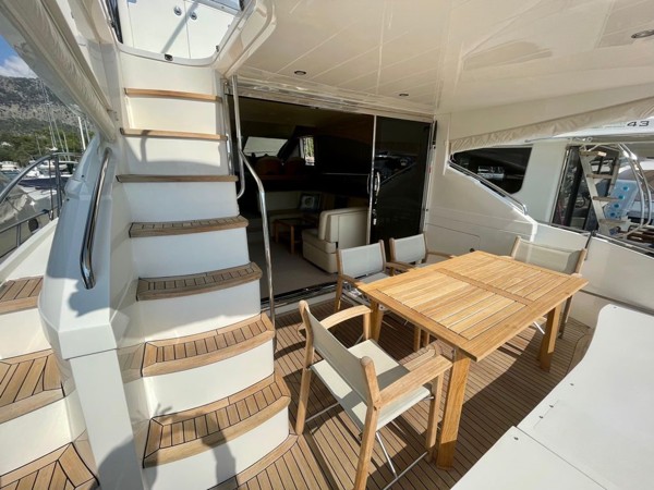 2009 PRINCESS 50