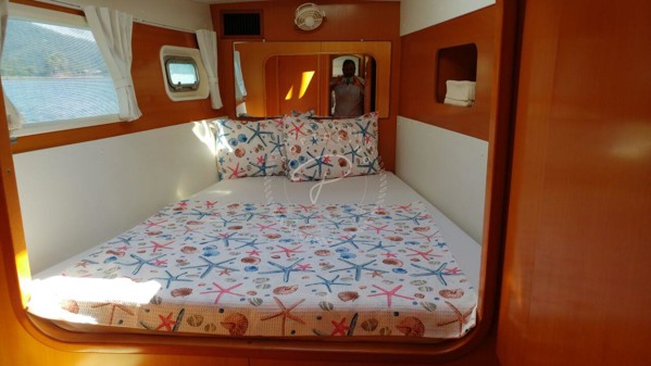 2006 LAGOON 440