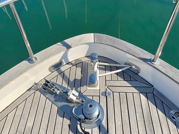2016 GREENLINE 33 HYBRID
