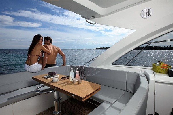 2015 BENETEAU GT 38