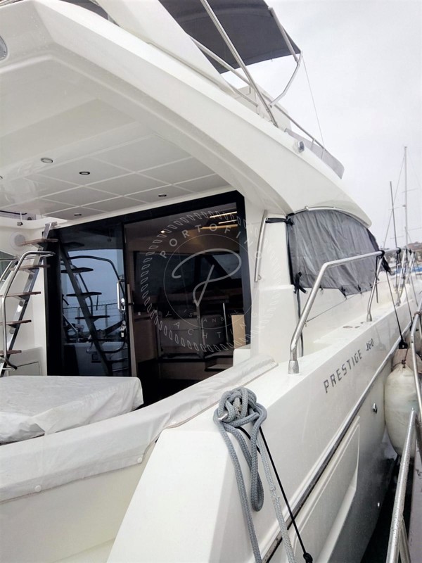 2018 PRESTIGE 460 FLY