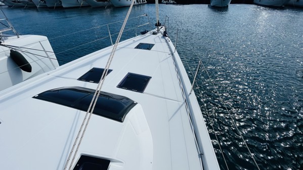 2021 DUFOUR 530
