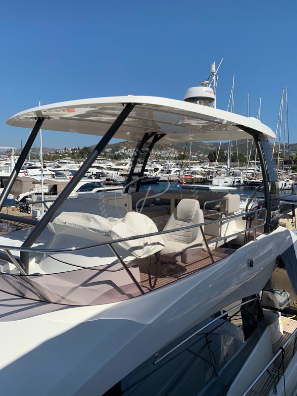 2020 PRESTIGE 420 FLY