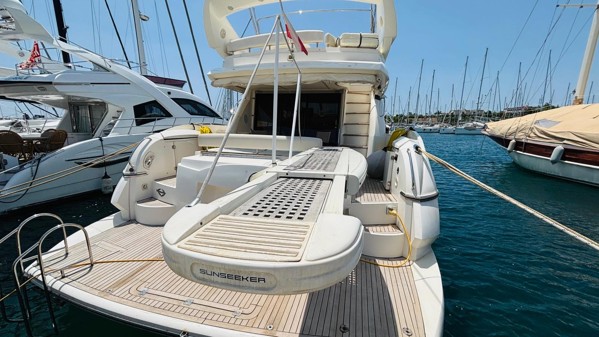 2000 SUNSEEKER MANHATTAN 64