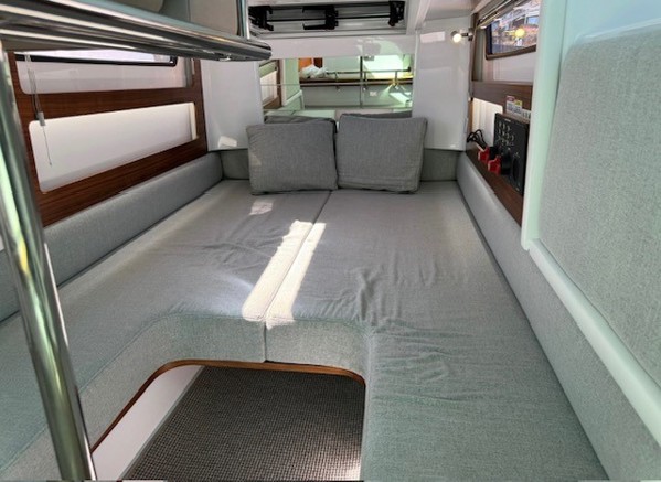 2022 AXOPAR 28 BRABUS CABIN