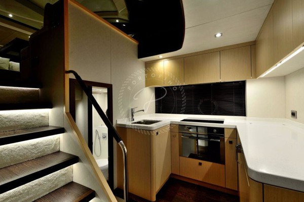 2016 SUNSEEKER PREDATOR 57