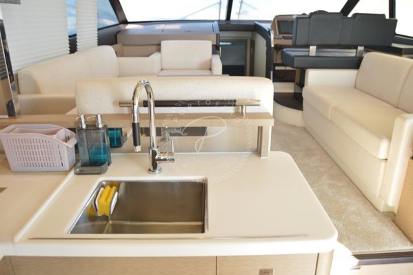 2017 PRESTIGE 500 FLY