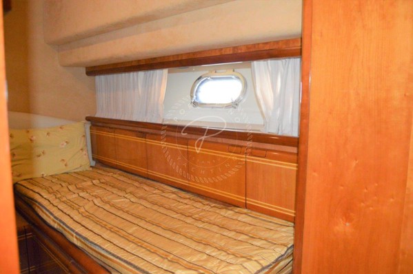 2001 FERRETTI YACHTS 80