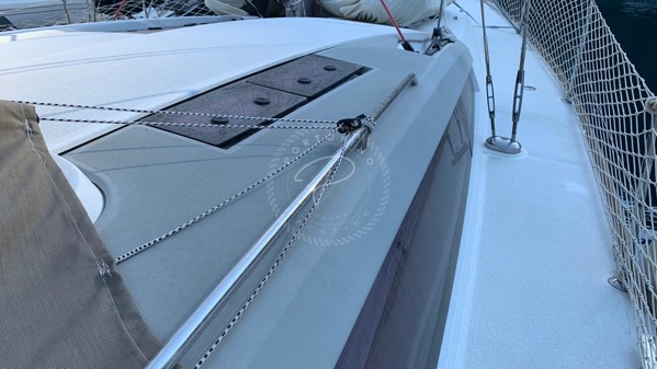 2012 JEANNEAU SUN ODYSSEY 44 DS