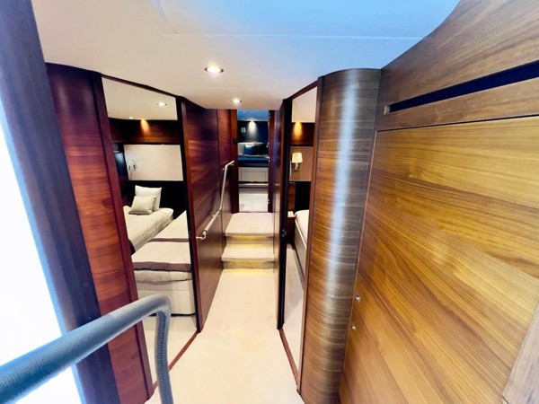 2015 PRINCESS 88