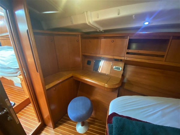 2006 JEANNEAU 49 DS