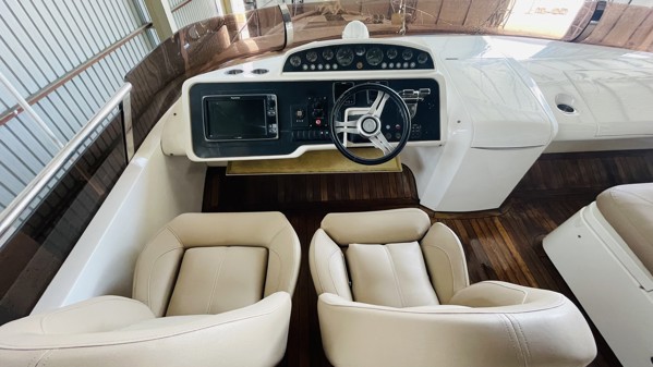 2012 PRINCESS 64