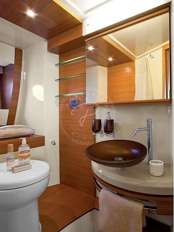 2012 AZIMUT 60 FLY