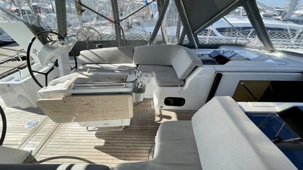 2022 HANSE 458