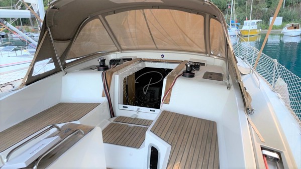 2012 JEANNEAU SUN ODYSSEY 44 DS