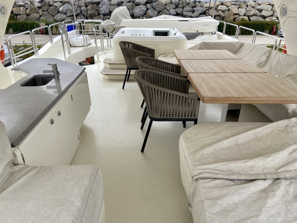 2007 AZIMUT 85
