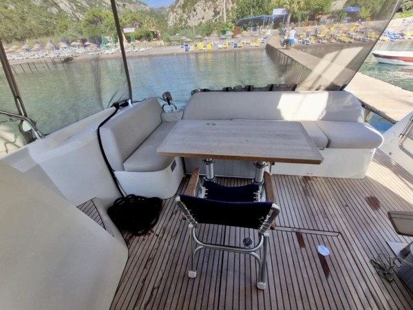 2021 PRESTIGE 420 FLY