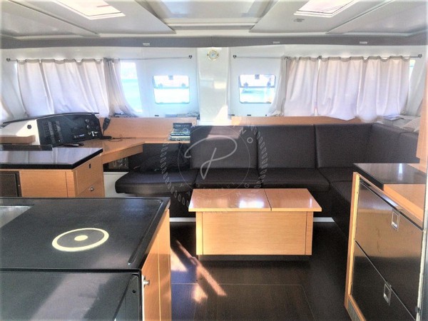 2013 FOUNTAINE PAJOT HELIA 44