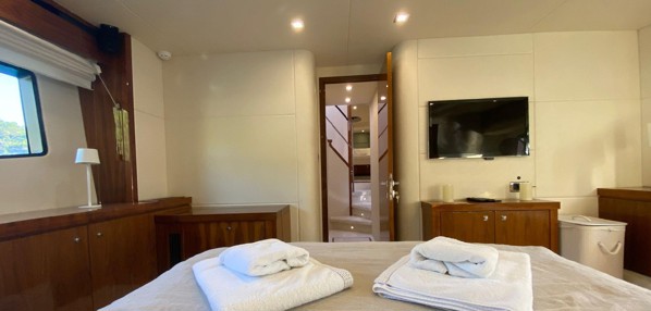 2012 SUNSEEKER MANHATTAN 63