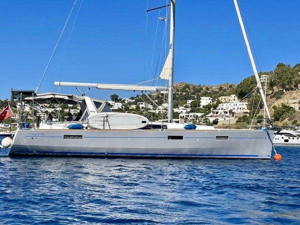 2016 BENETEAU OCEANIS 45