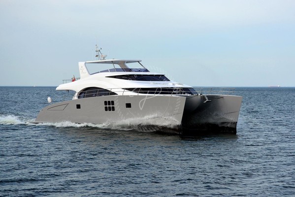 2015 SUNREEF 70 POWER