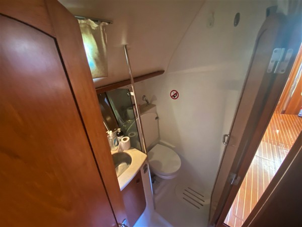 2006 JEANNEAU 49 DS