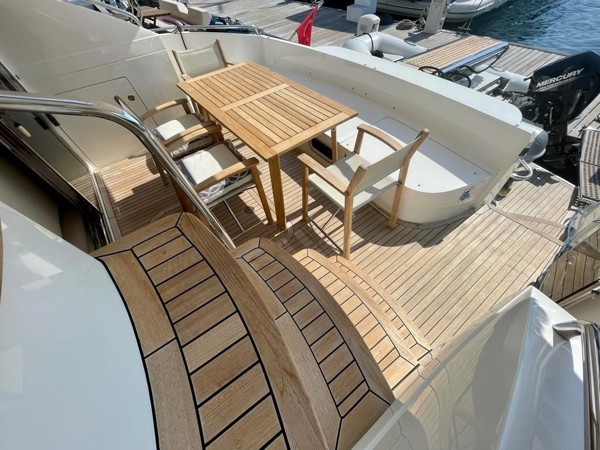 2009 PRINCESS 50