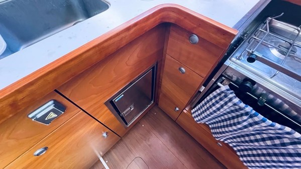 2009 HANSE 370 E 