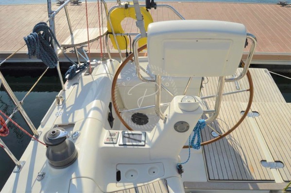 2011 AZUREE 40