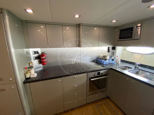 2006 SUNSEEKER PREDATOR 82