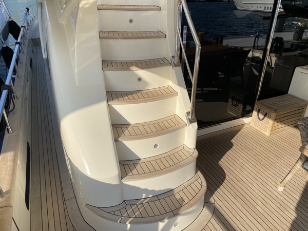 2007 AZIMUT 80