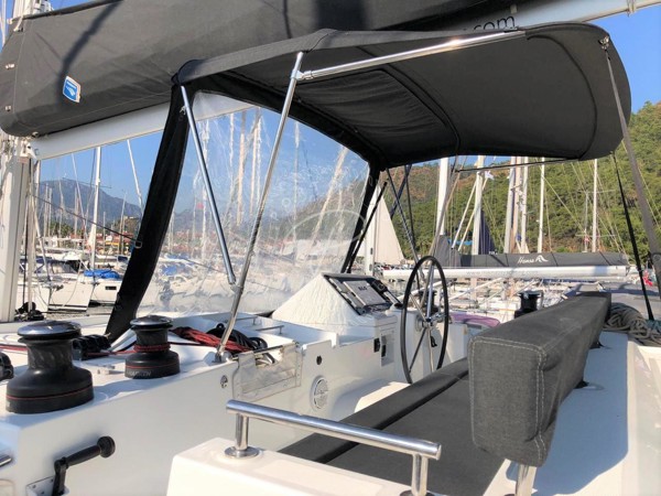 2019 LAGOON 450 F