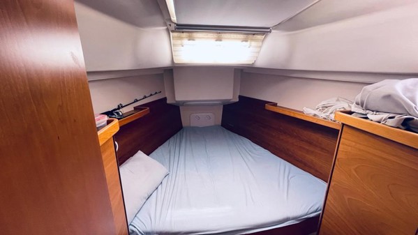 2009 HANSE 370 E 