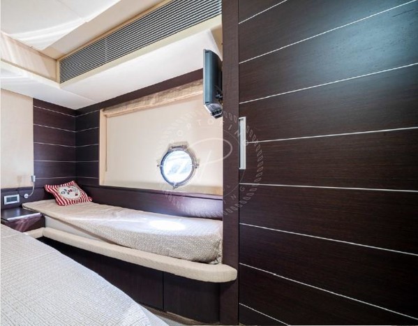 2009 AZIMUT 68S