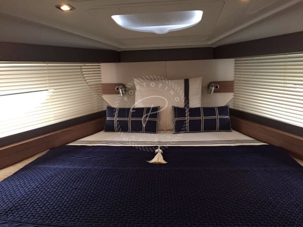 2015 BENETEAU GT 38