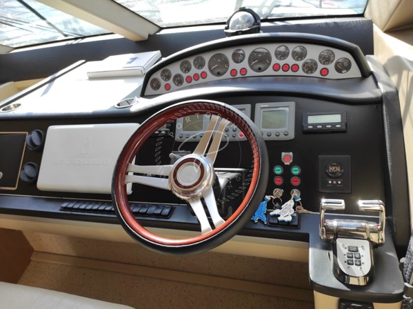 2009 PRINCESS 62
