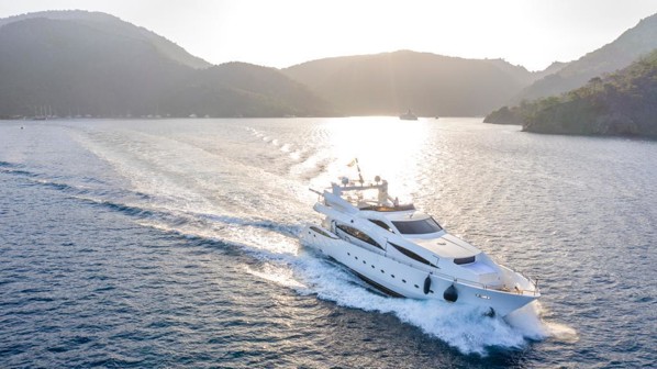 2006/2019 SUN YACHTS 32M