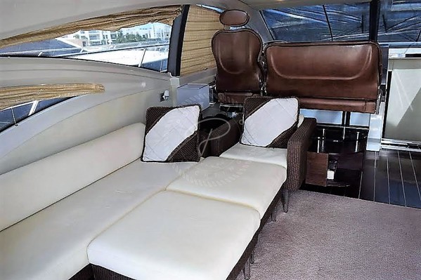 2006 AZIMUT 68S