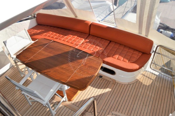 2010 PRINCESS 54