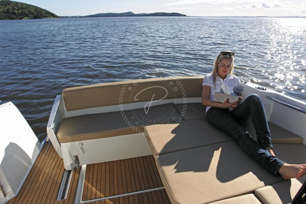 2013 JEANNEAU MERRY FISHER 855