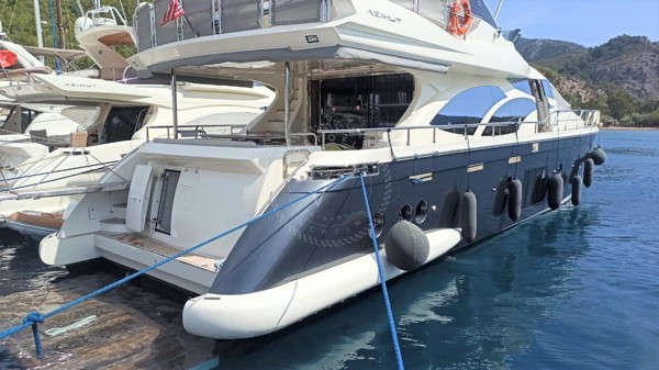 2012 AZIMUT 78 FLY