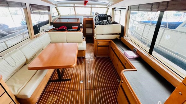 2013 GREENLINE 40 HYBRID