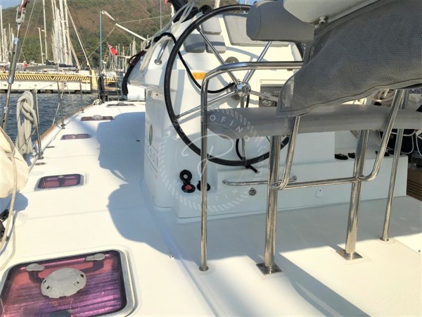 2011 LAGOON 400