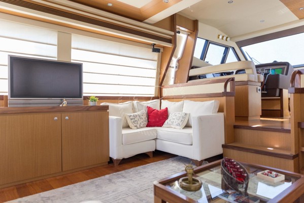 2006 FERRETTI 690 ALTURA