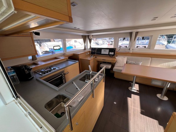 2015 LAGOON 450 F OWNER'S VERSION