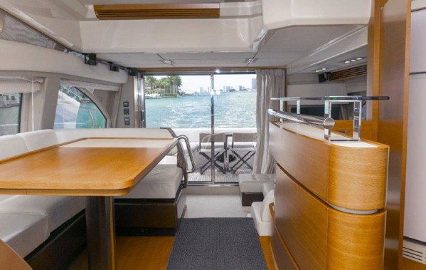 2012 AZIMUT 53 FLY