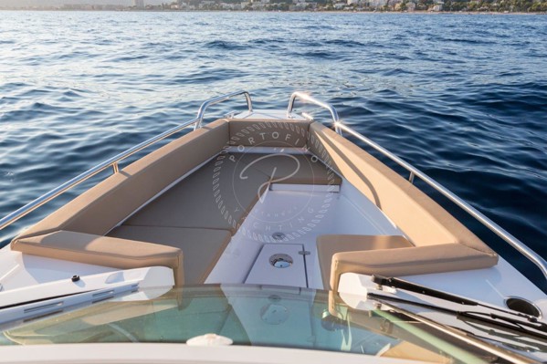 2020 AXOPAR 24 T-TOP