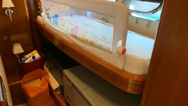 2007 PRINCESS 21M