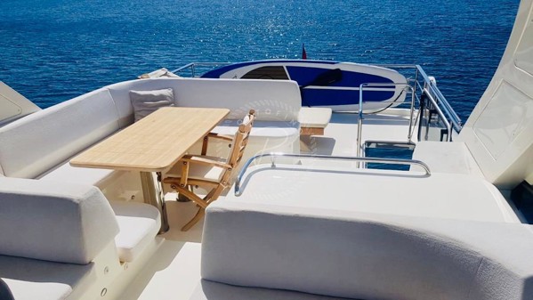 2017 ABSOLUTE NAVETTA 52